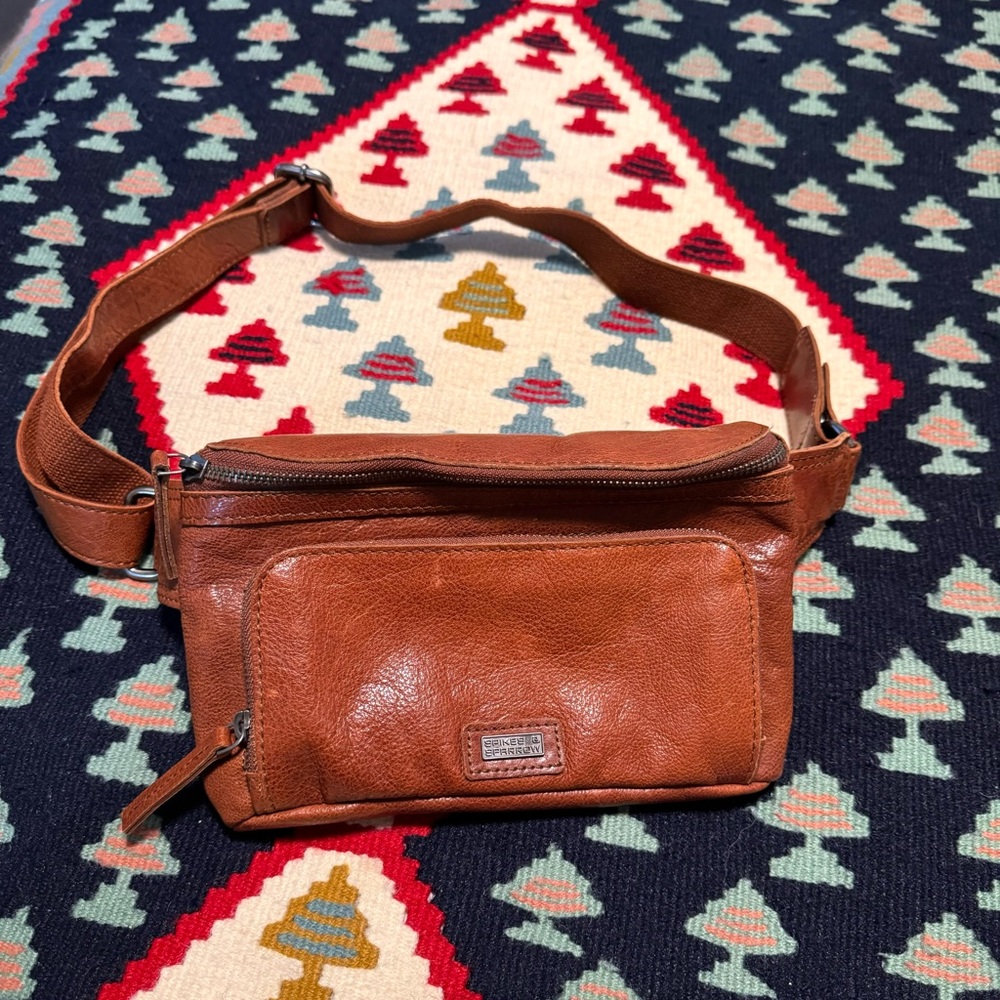 Spikes & Sparrow Leather Belt bag